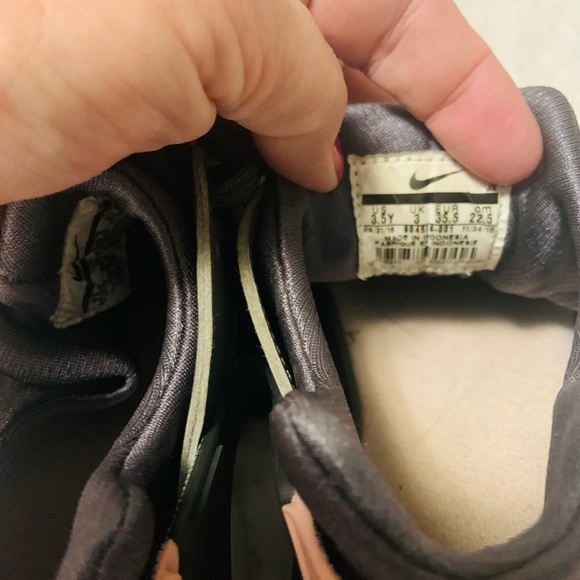 Girls Nike Hurache size 3.5 youth - Picture 3 of 6